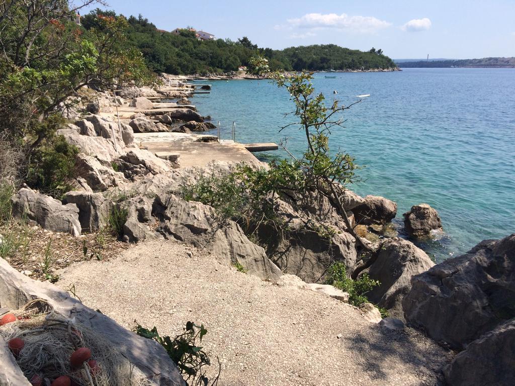 Apartments Nina Omišalj Kültér fotó