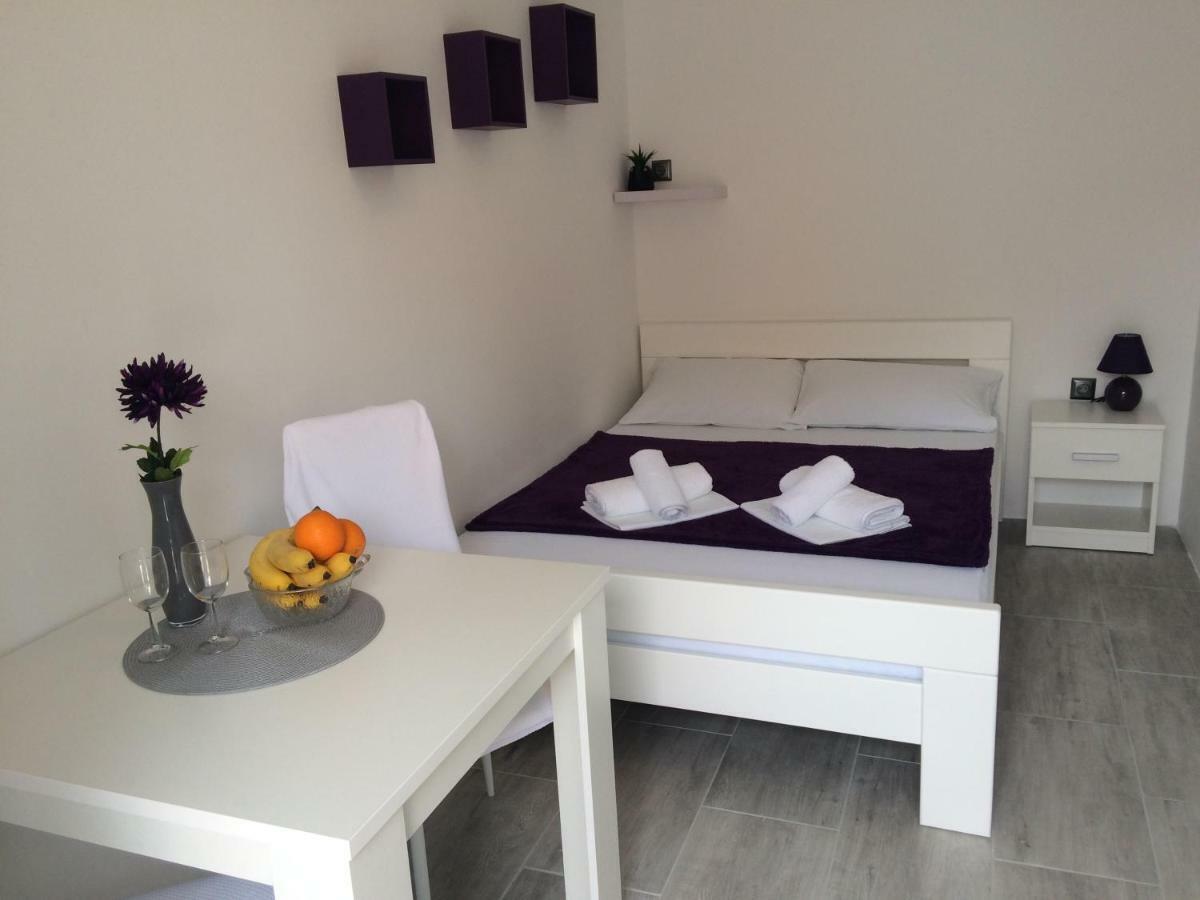 Apartments Nina Omišalj Kültér fotó