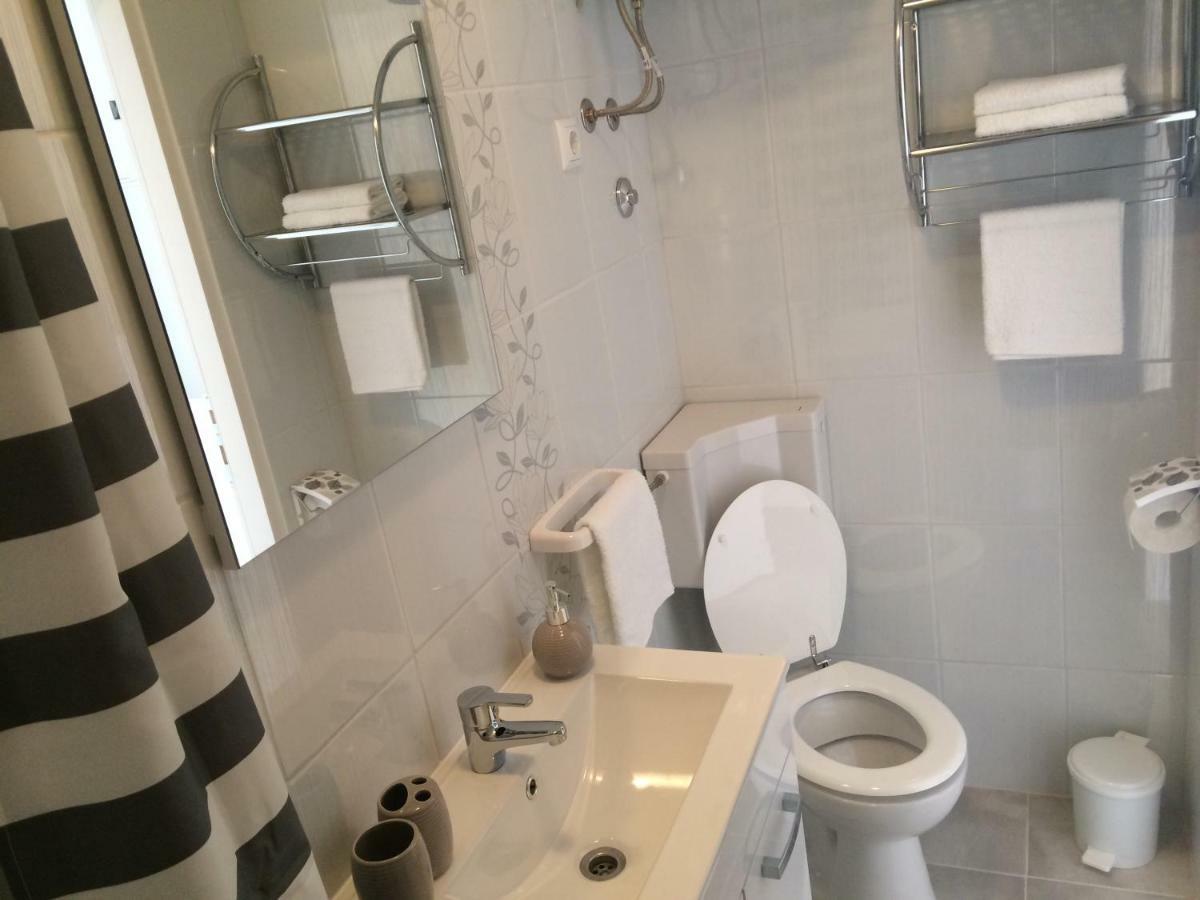Apartments Nina Omišalj Kültér fotó