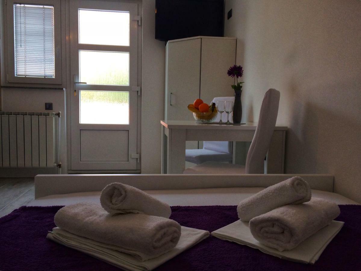 Apartments Nina Omišalj Kültér fotó